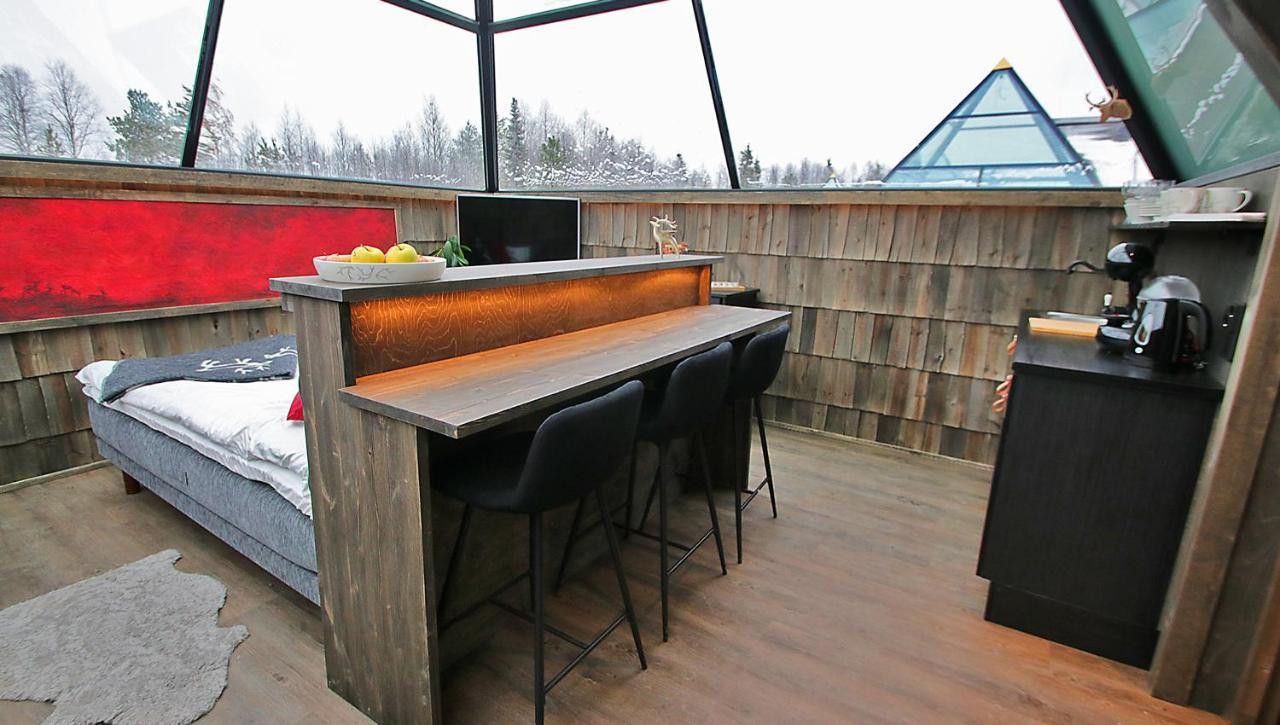 Aurora Pyramid Glass Igloos Köngäs Buitenkant foto